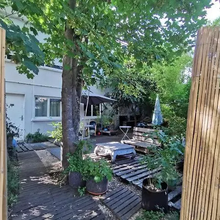 Appartement Avec Jardin Au Calme Montreuil  Buitenkant foto
