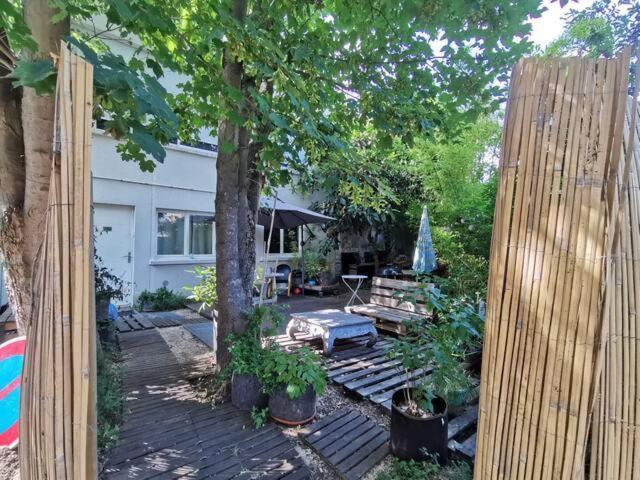 Avec Jardin Au Calme Apartment *
